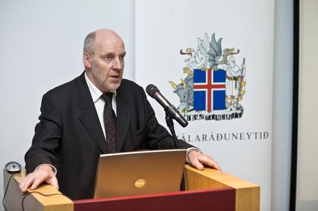 Steingrímur J fjármálaráðherra